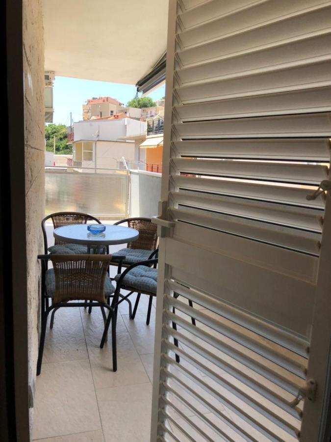 Omis - Private Ensuite Room With Balcony - Hotel Style Eksteriør billede